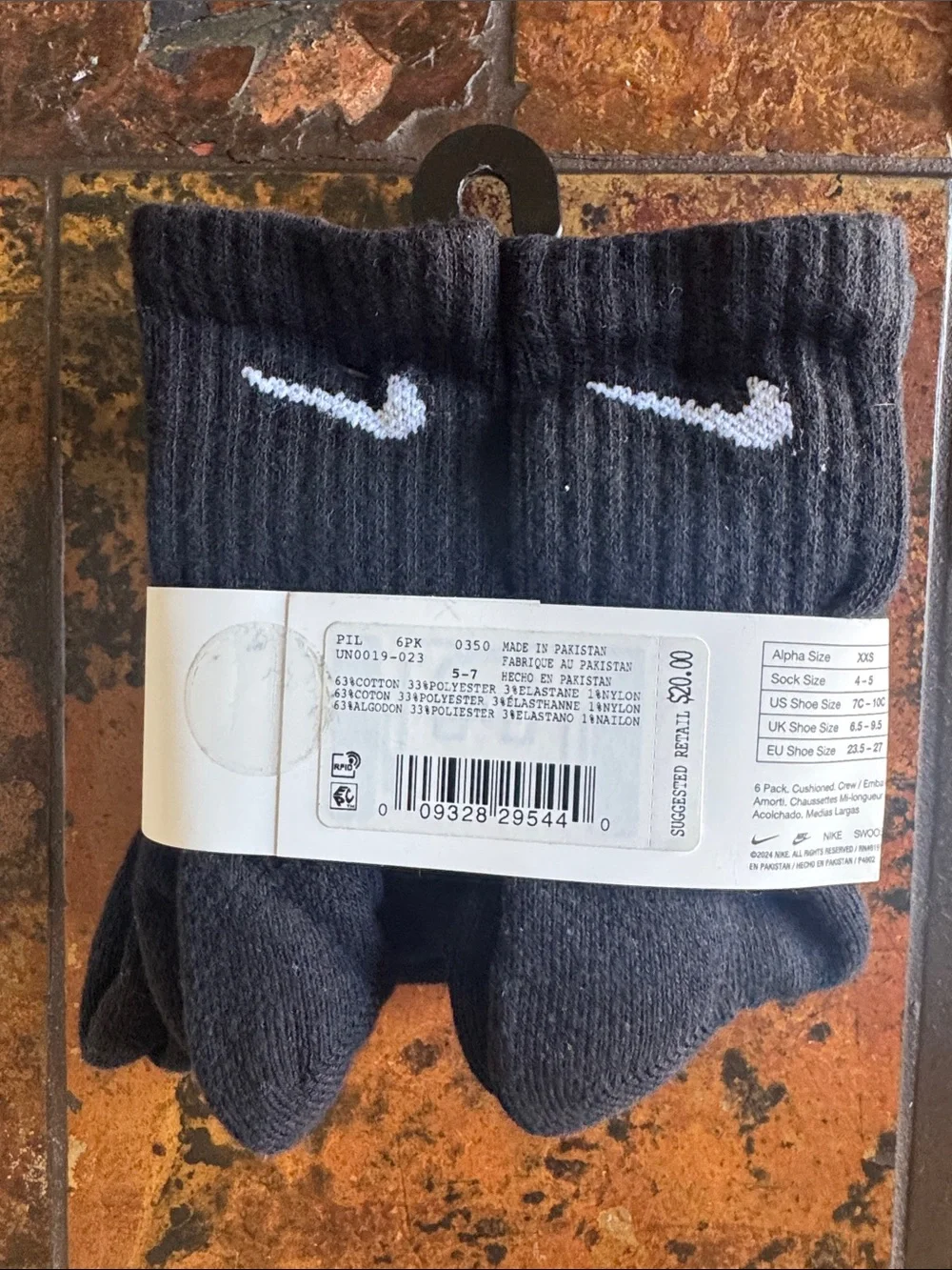 Nike cushioned crew
